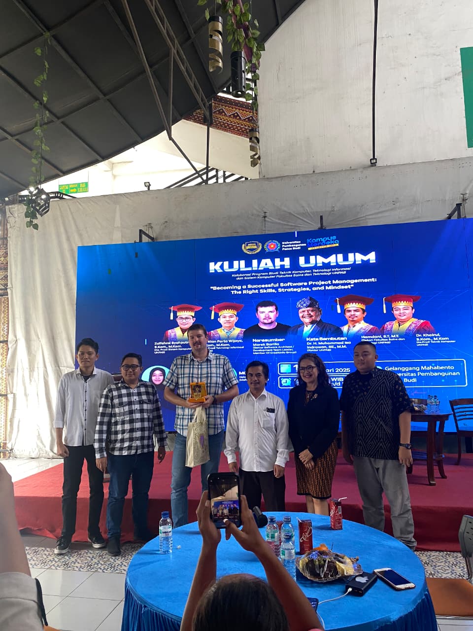 Dokumentasi Dokumentasi Kuliah Umum (4)