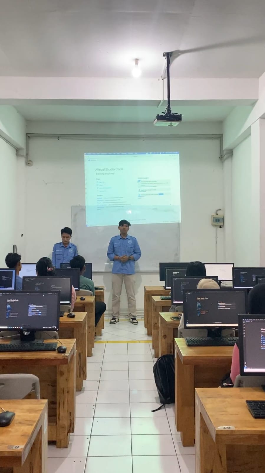 Dokumentasi Dokumentasi Pelatihan Kader (2)