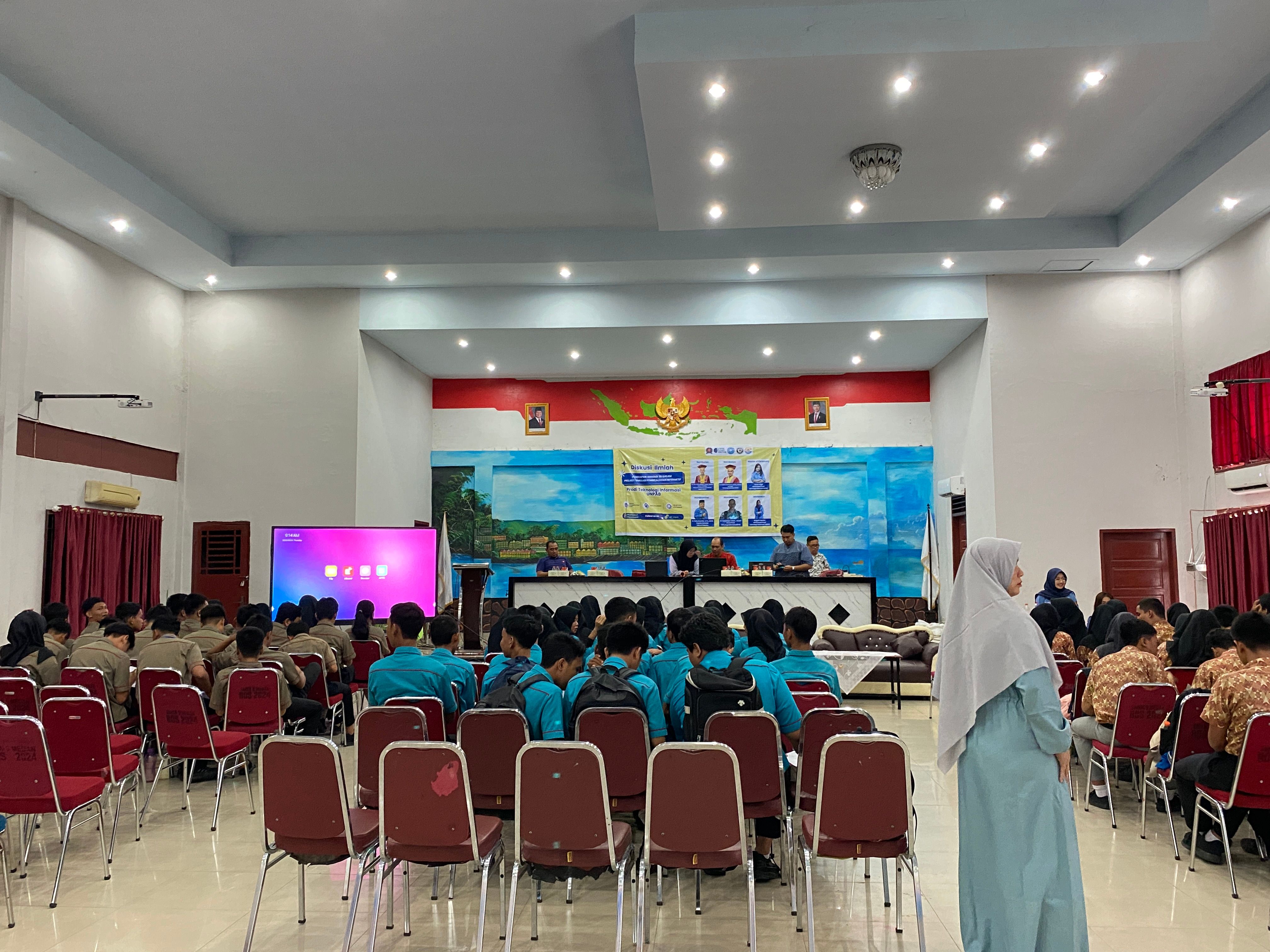 Dokumentasi Diskusi Ilmiah di SMK N 9 Medan (4)